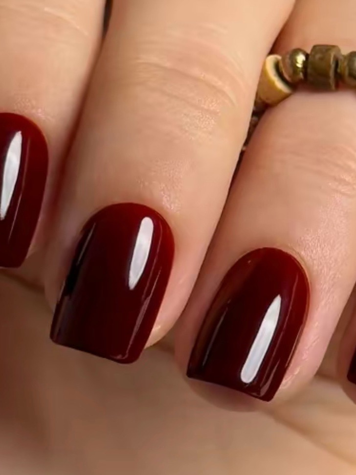 Milky White Press On Nails Short Round Glossy Natural Fake Nails Reusable Full S
